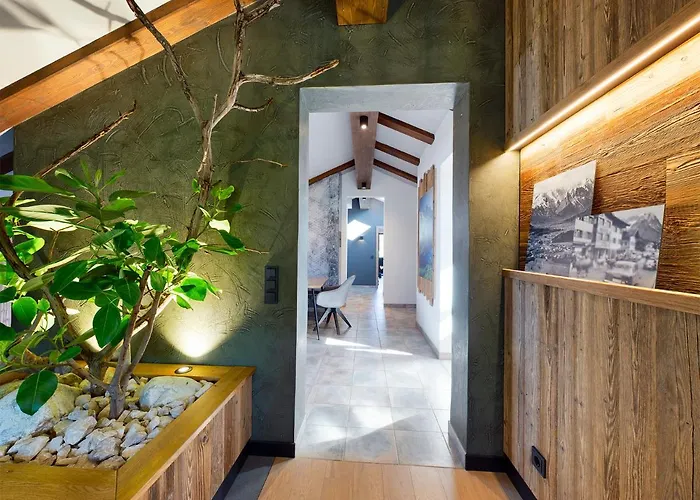 Hausberg No. 2 // Neu Apartmán *